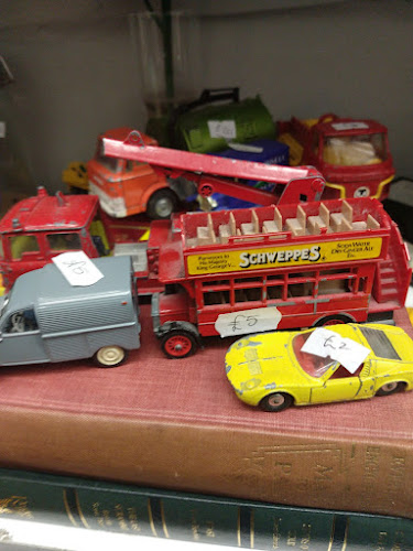Comments and reviews of Birthlink Thrift Shop Two
