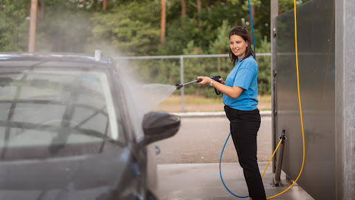 AVIAWash Tilburg Reeshof - Thumbnail