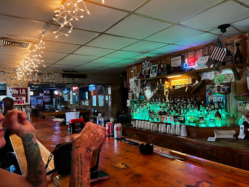 Dam Pub - Visual