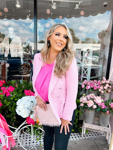 Brit Rose - Visual