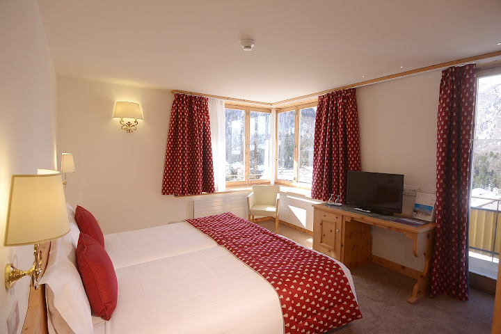 Hotel Schweizerhof Pontresina by null