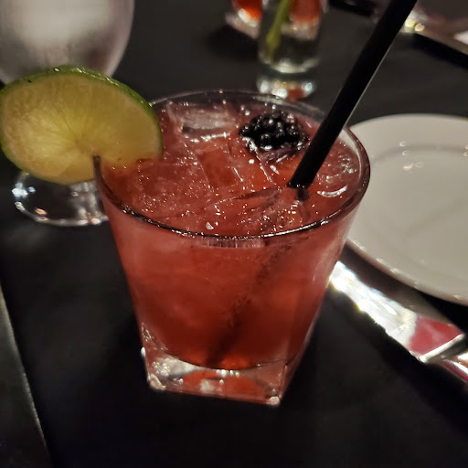 V's Steakhouse - Visual