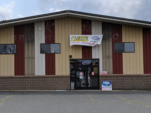 Cluett's - Visual
