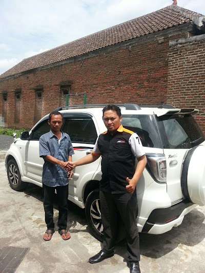 Photos of Toyota Sidoarjo : Indra