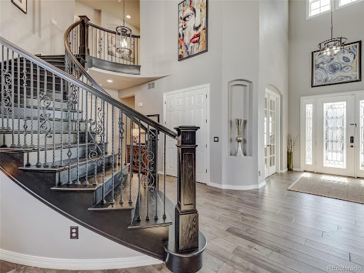 Hilda Massey - Denver Metro Realtor with Keller Williams Realty DTC, LLC - Thumbnail
