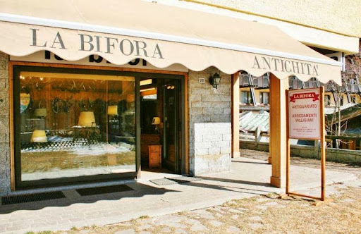 La Bifora Antiquariato Esposizione Gallery - Italy