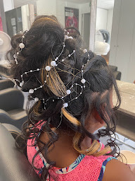 Photo n°12 de LC COIFFURE à Persan (Salon de coiffure)