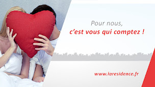 Photo n°4 de LA RESIDENCE - Agence immobilière à Les Essarts le Roi à Les Essarts-le-Roi (Agence immobilière)