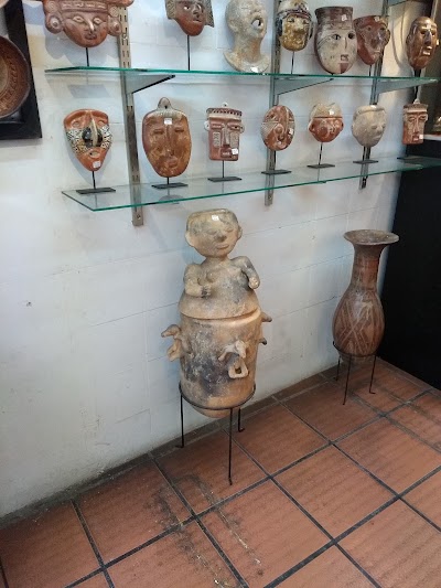 Photos of Centro Comercial la Casona del Museo