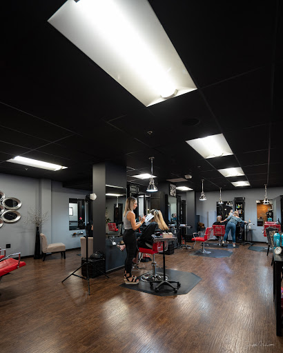 Très Lounge - Luxury Beauty Salon (Westfield, MA) - Thumbnail