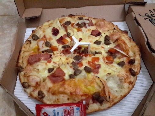 Domino's Pizza Indonesia, Author: Hayat al rakha