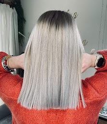 Photo n°20 de Le Salon de Maëva à Caumont (Salon de coiffure)