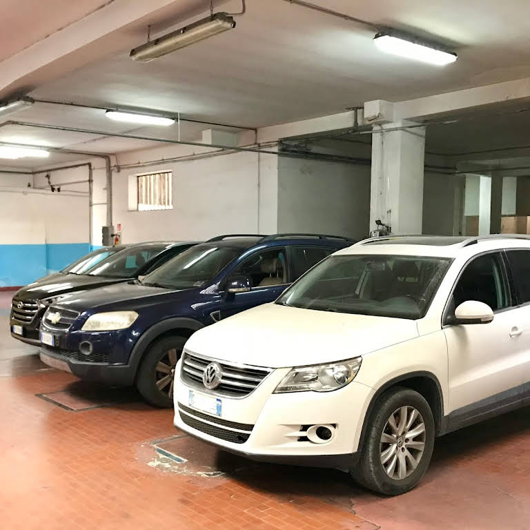 parking & tour srl taranto