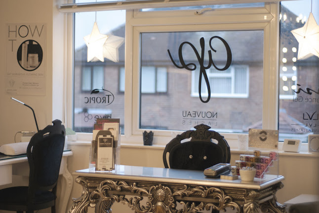 Andrea Pickford Make Up & Beauty - Beauty salon