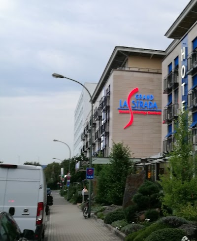 Photos of Grand La Strada