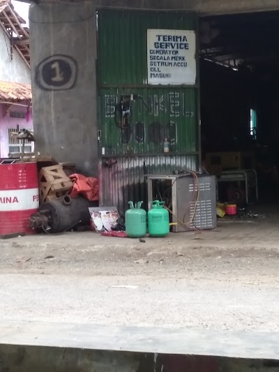 Photos of Jhonos Garage