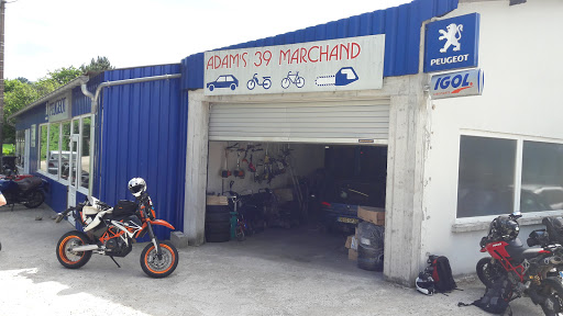 Adam's 39 Marchand