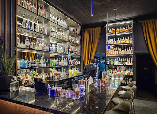 Mr White Cocktail Bar - Thumbnail
