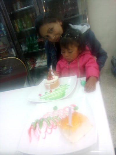Photos of Pasteler&iacute;a La Torta Italiana
