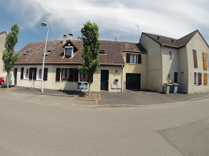 Photo n°6 de Johanick Hanot - iad France à La Crau (Agence commerciale)