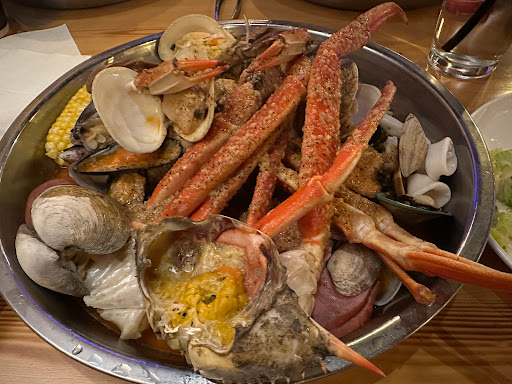 The Monster Crab all you can eat seafood & Bar - Thumbnail