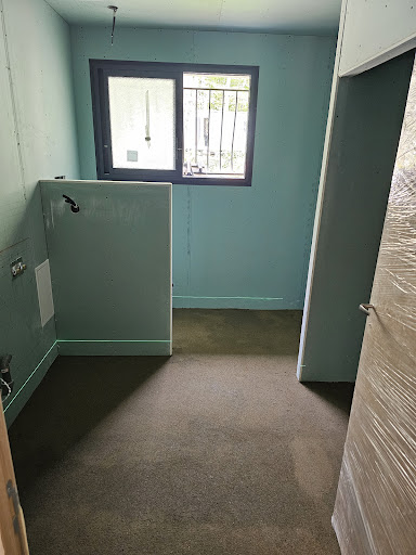 Photo de Sarl couverture renovation maçonnerie CRM à Neuvic (24190)