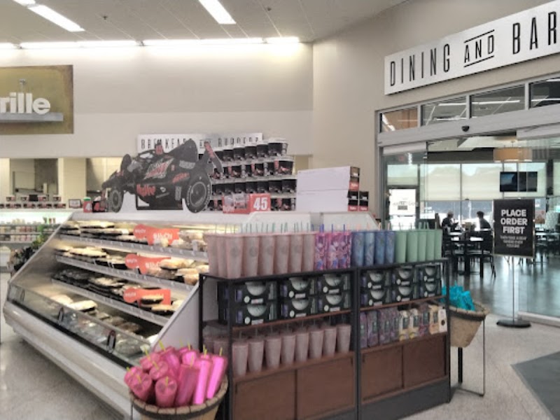 Hy-Vee Grocery Store photo 2