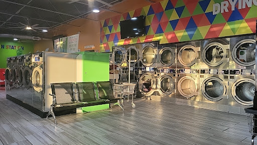 Laundry’R’Us - Visual
