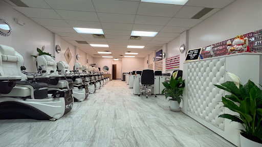 Luxe Nails Salon