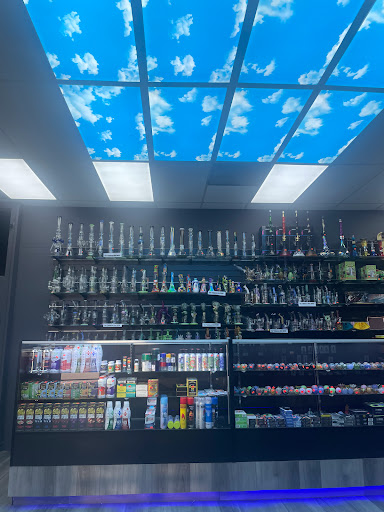 fumes smoke shop | CBD | VAPE | KRATOM | DISPOSABLE | JUICE | - Thumbnail
