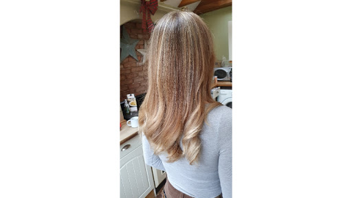 Lianne's freelance hairdressing