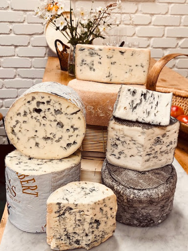 Cheesemonger Sophie - Thumbnail