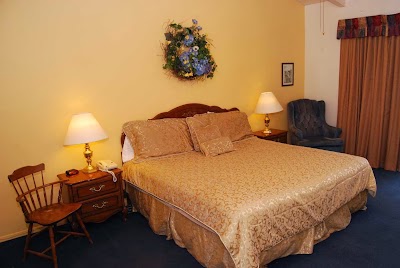 Photos of Fallbrook Country Inn