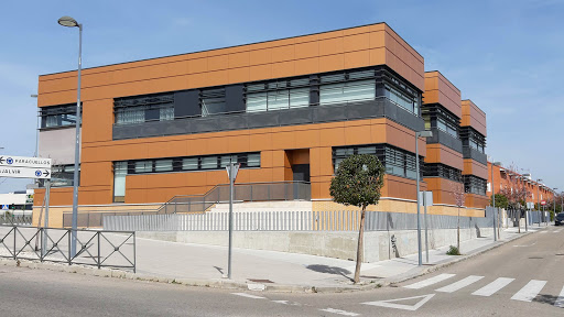 Edificio municipal multidisciplinar - Visual