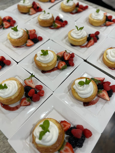 Kemited Kitchen/Tour Catering - Thumbnail