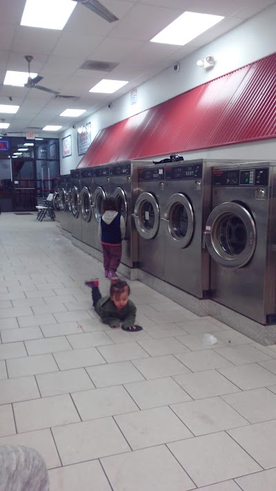 24/7 Laundromat