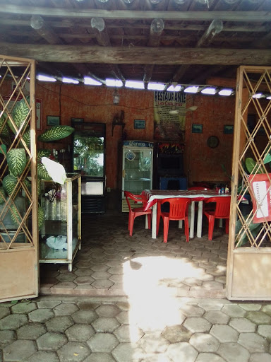 Restaurant familiar las Camelinas - Thumbnail