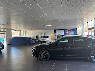 Photo n°10 de PEUGEOT GRENOBLE - Autobernard à Grenoble (Vendeur de voitures d'occasion)