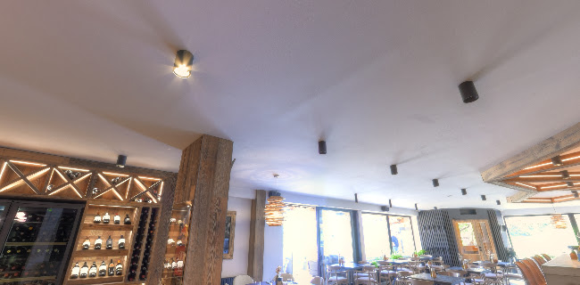 Spitz restaurant and bar Telefónne číslo