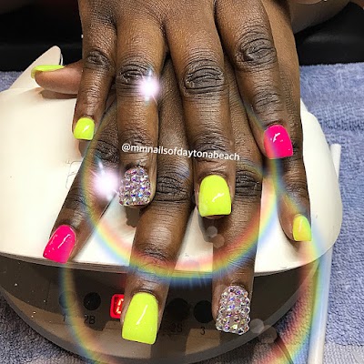 Photos of m-m NAILS
