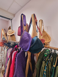 Photo n°25 de Lovely Boutique | prêt à porter- accessoires | Mauvezin à Mauvezin (Magasin de vêtements pour femmes)