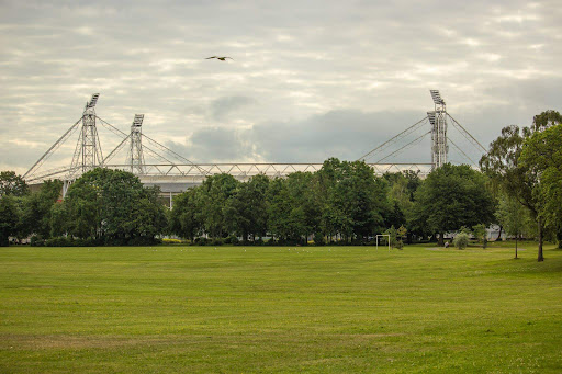 Moor Park - Visual