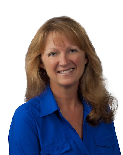 Darsi Johnson REALTOR @ RE/MAX Country Real Estate - Thumbnail