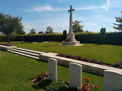 Douvres-la-Délivrande CWGC - Thumbnail