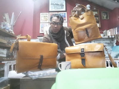 Photos of Radin's Art House