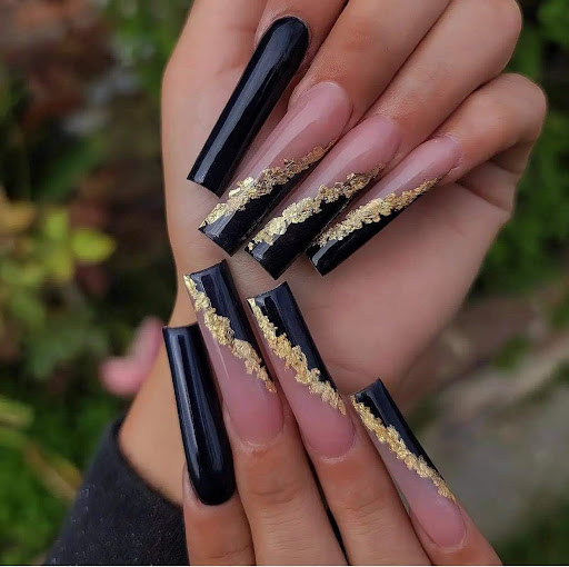 Q- Nail's - Visual