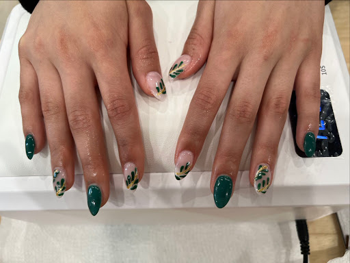 Kandi Nails - Visual
