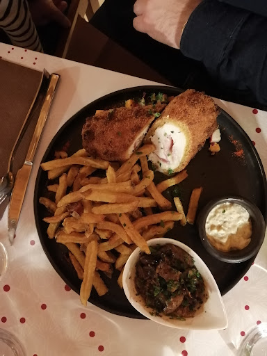 Photo 13 - Le Beef and COw