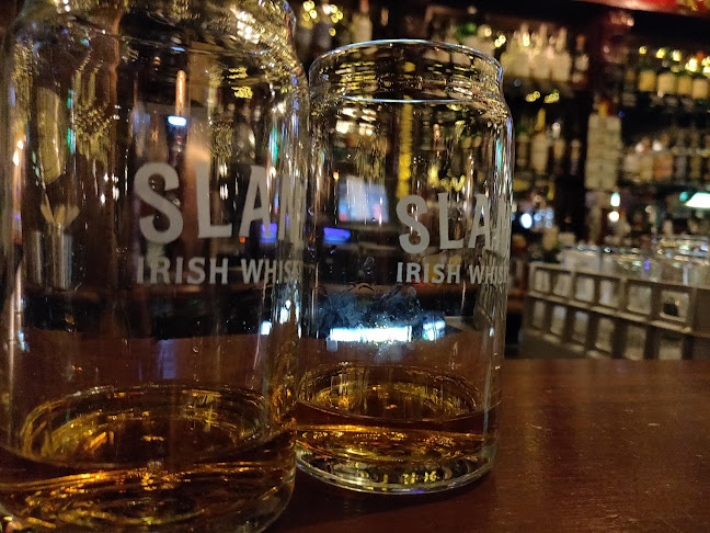 McHughs Bar and Restaurant Phone number