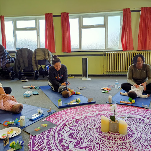 Seeds to Sunshine baby massage, yoga and dance